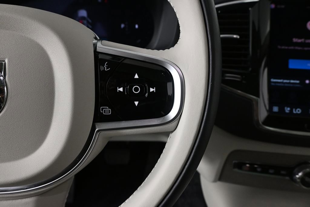 2025 Volvo Xc90 B5 Plus