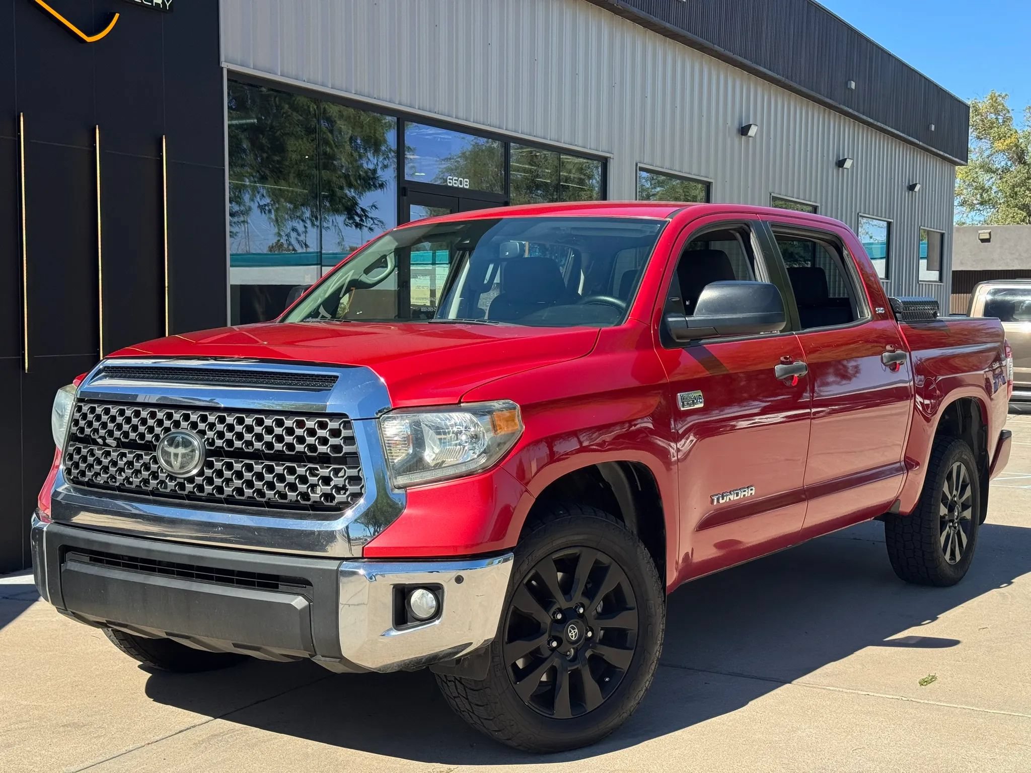 Used 2020 Toyota Tundra SR5 w/ SR5 Convenience Package