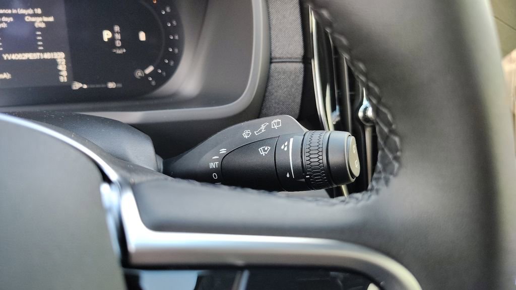 2026 Volvo Xc90 B6 Plus