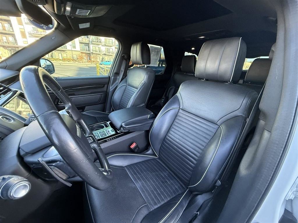 2020 Land Rover Discovery HSE Luxury