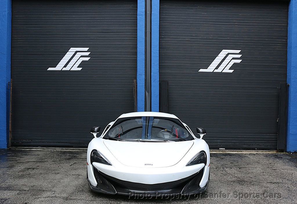 Used 2019 McLaren 600LT photo 11