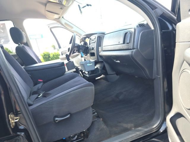 2004 Dodge Ram 2500 Truck SLT