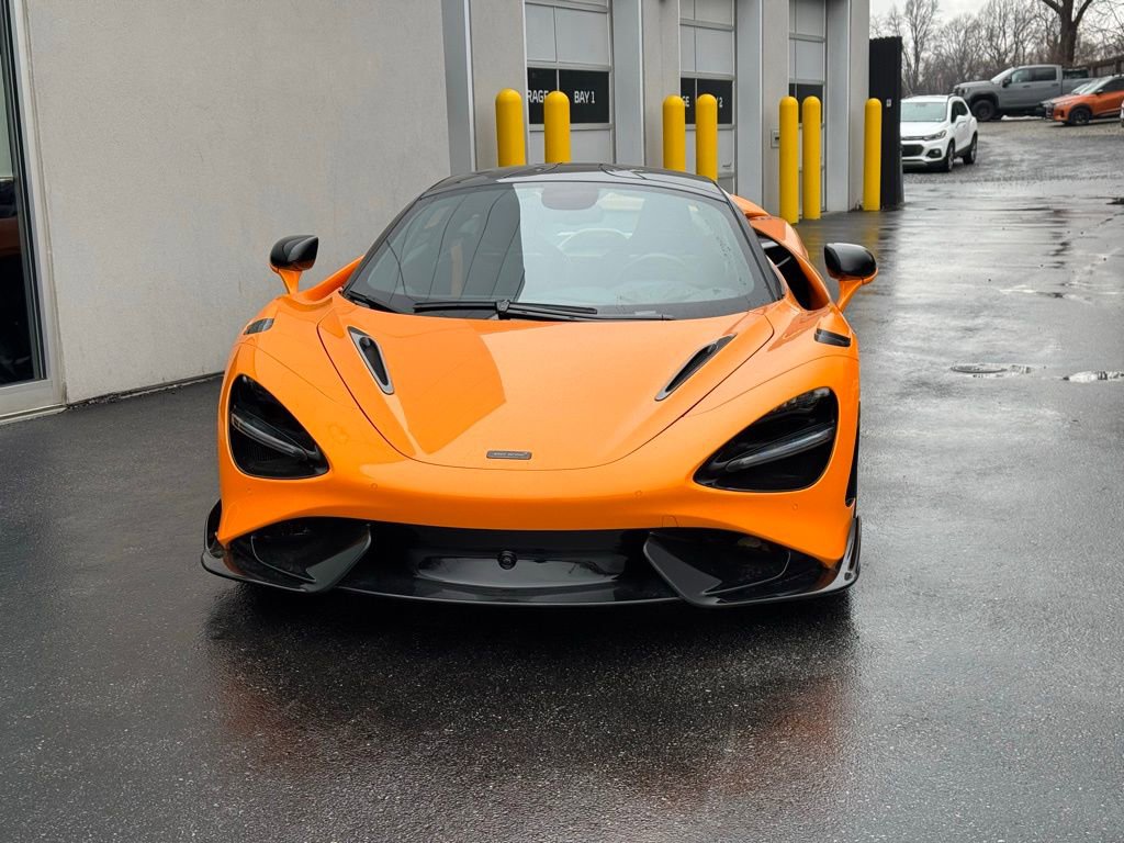 Used 2021 McLaren 765LT photo 2