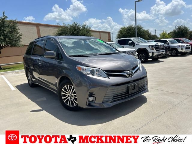Used 2019 Toyota Sienna XLE w/ XLE Navigation Package