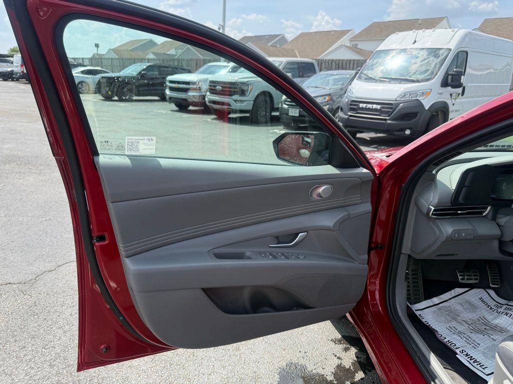 2025 Hyundai Elantra Sport