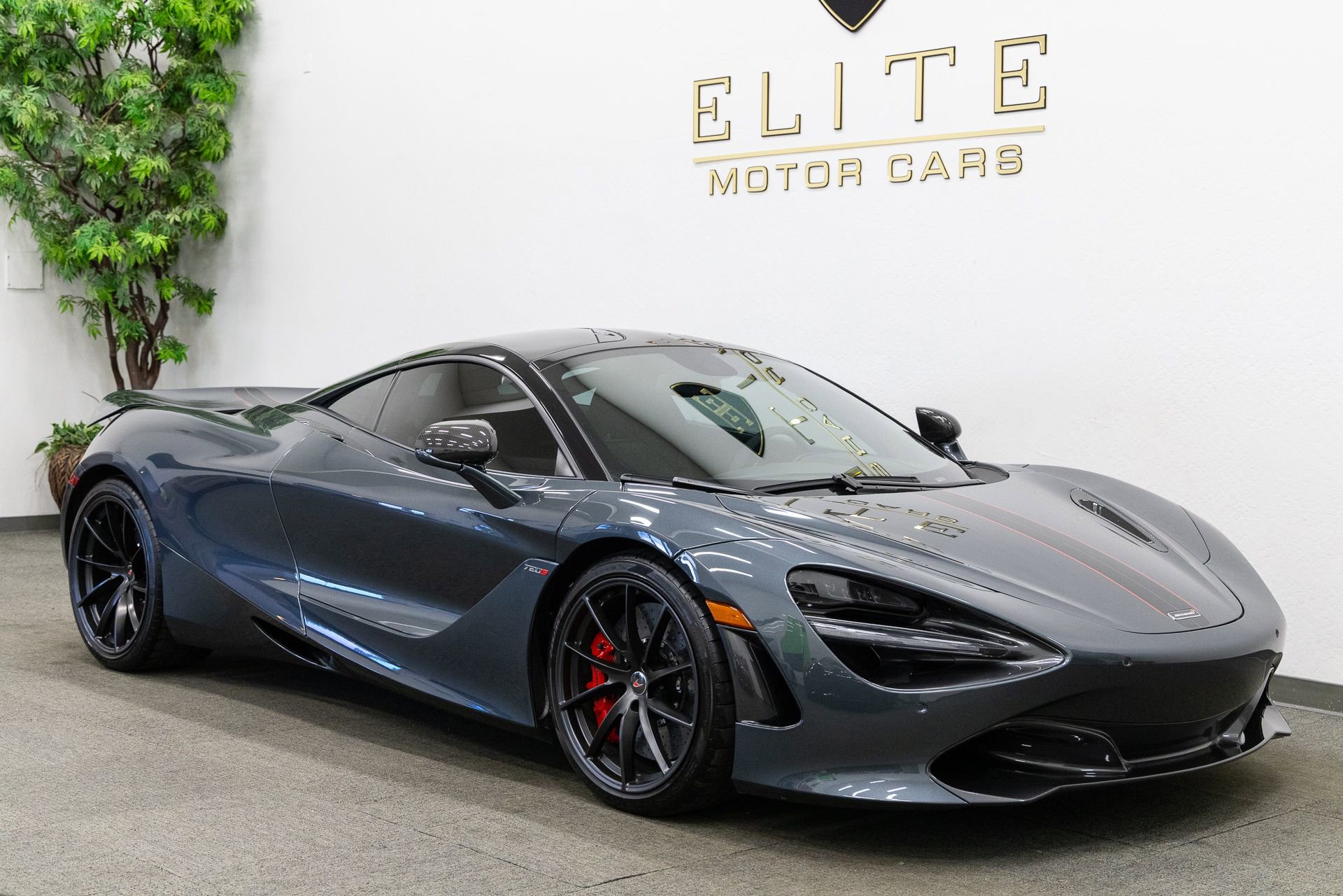 Used 2018 McLaren 720S Performance photo 7