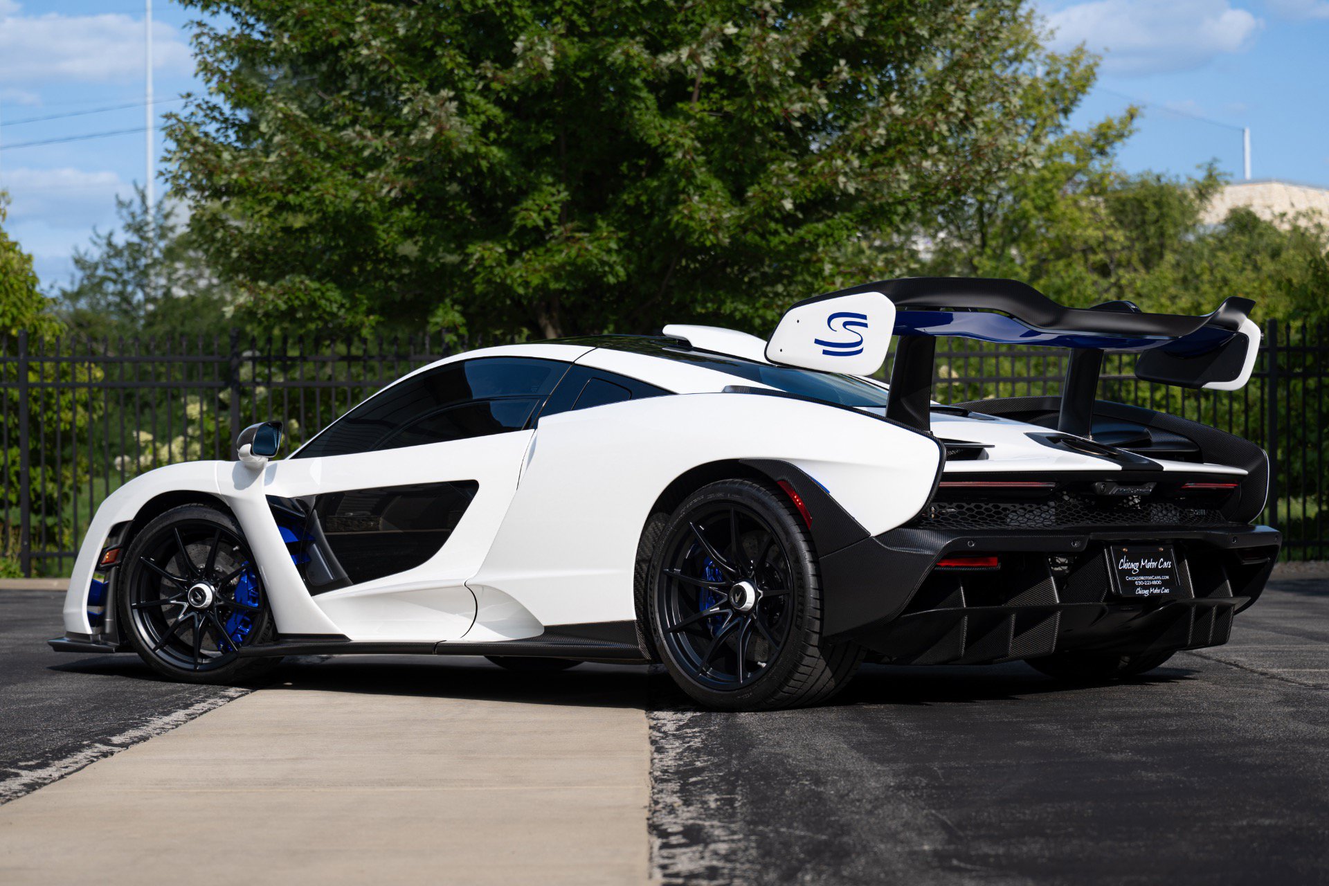 Used 2019 McLaren Senna photo 7