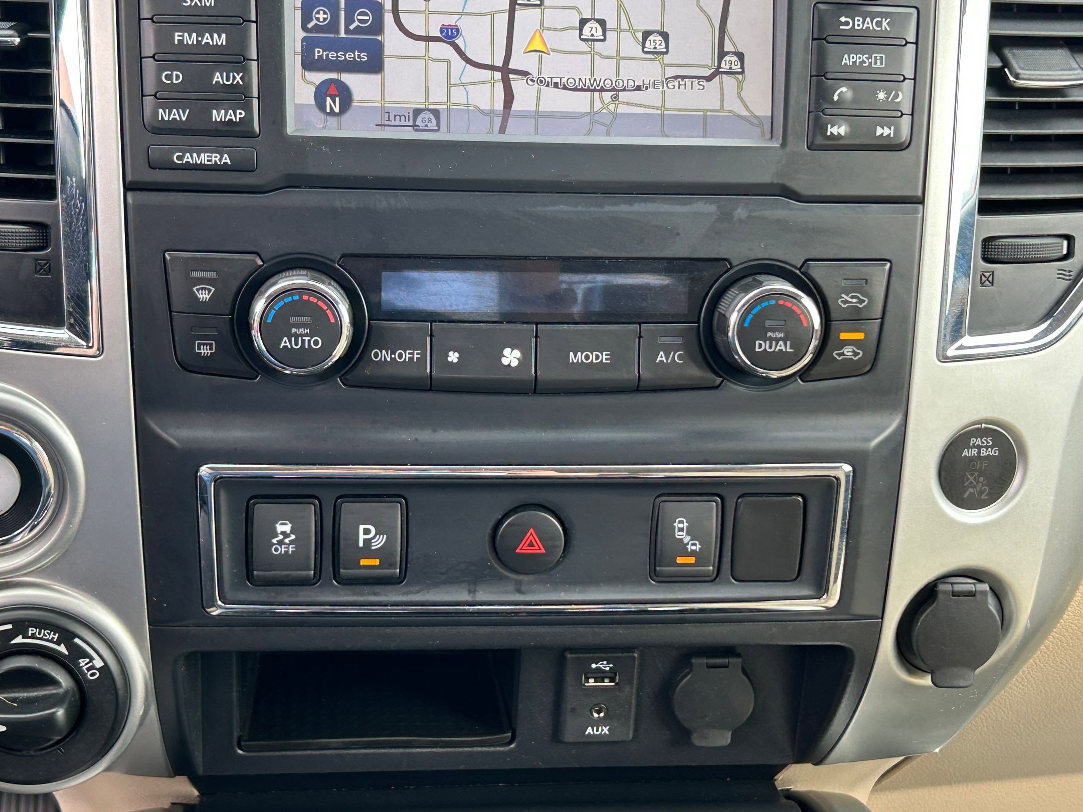 2017 Nissan Titan SV