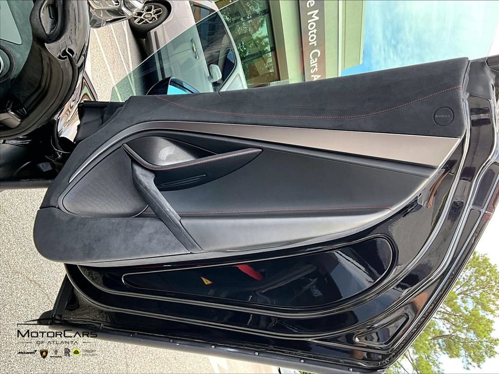 Used 2027 McLaren 750S Spider photo 22