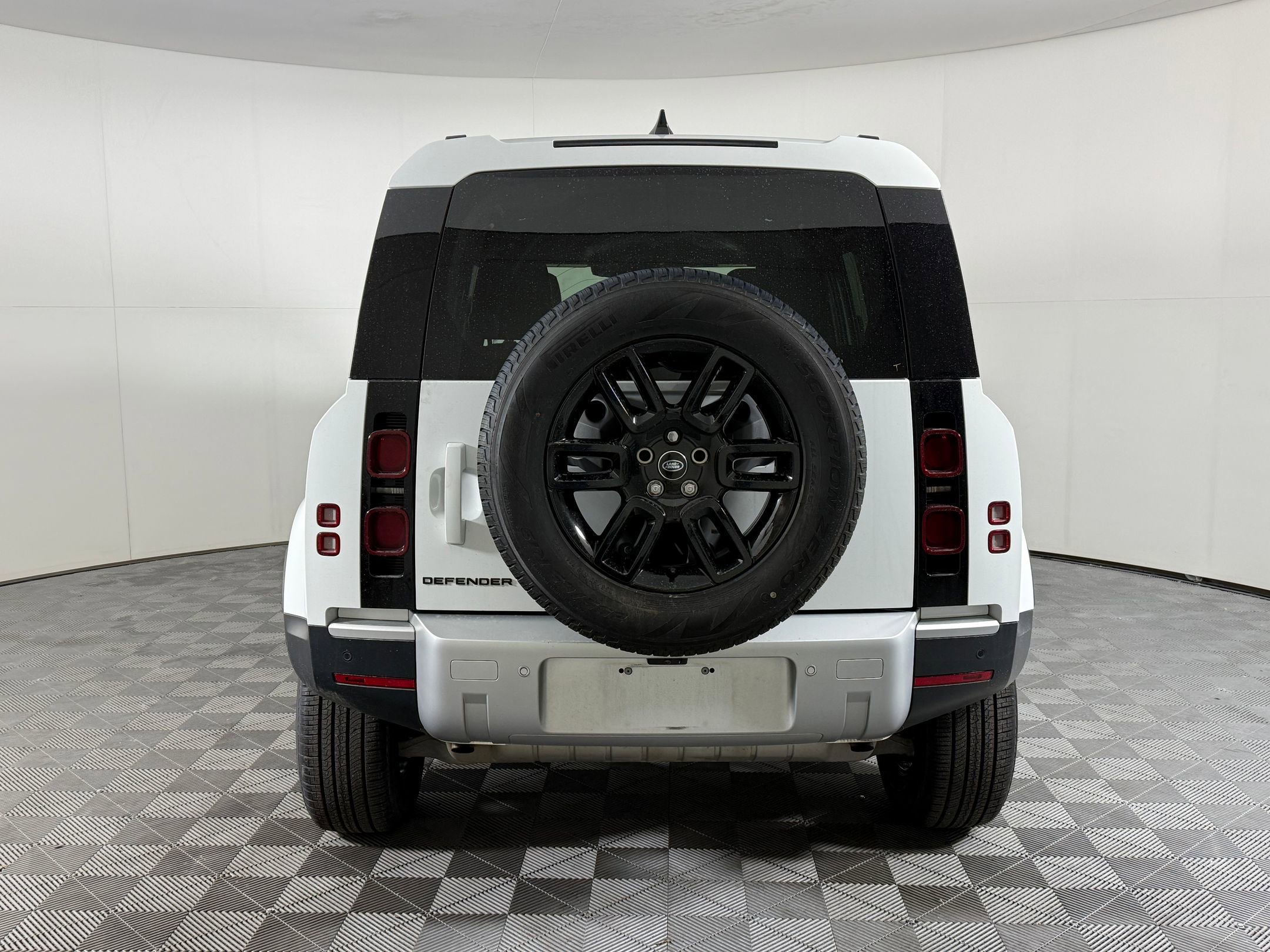 2025 Land Rover Defender 110 S