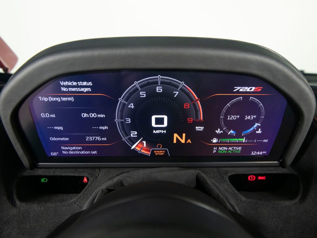 Used 2018 McLaren 720S photo 15