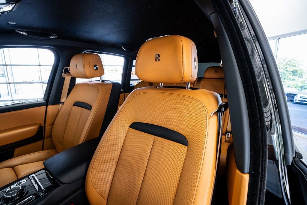 2022 Rolls-Royce Cullinan Black Badge