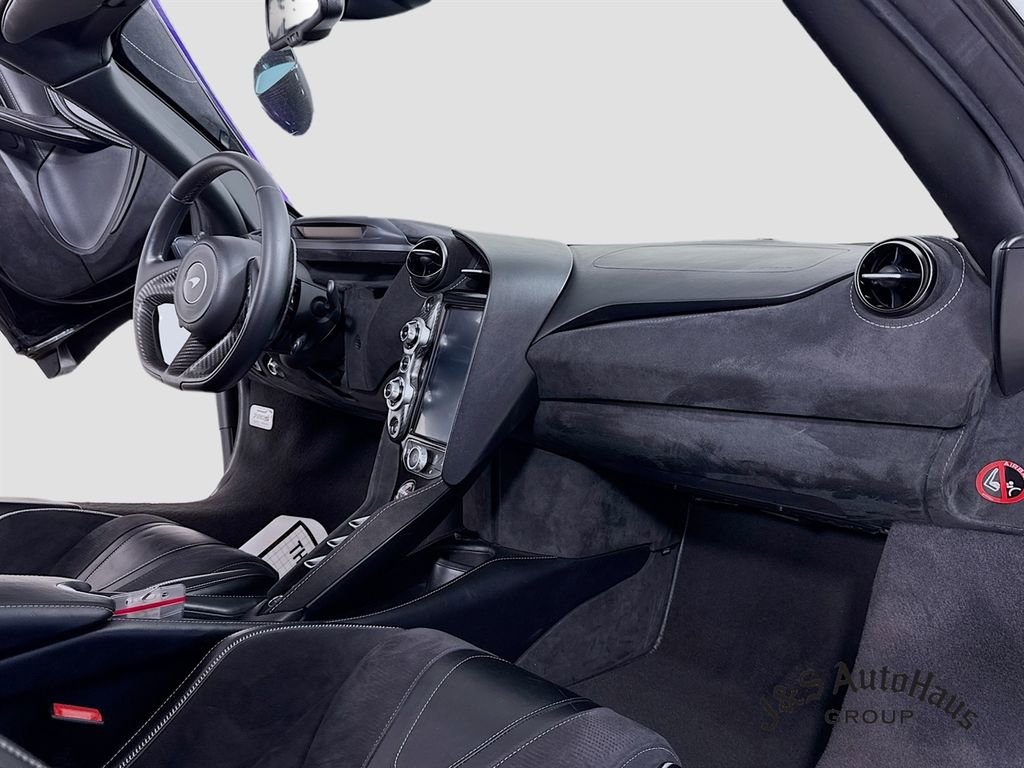Used 2020 McLaren 720S Performance photo 37