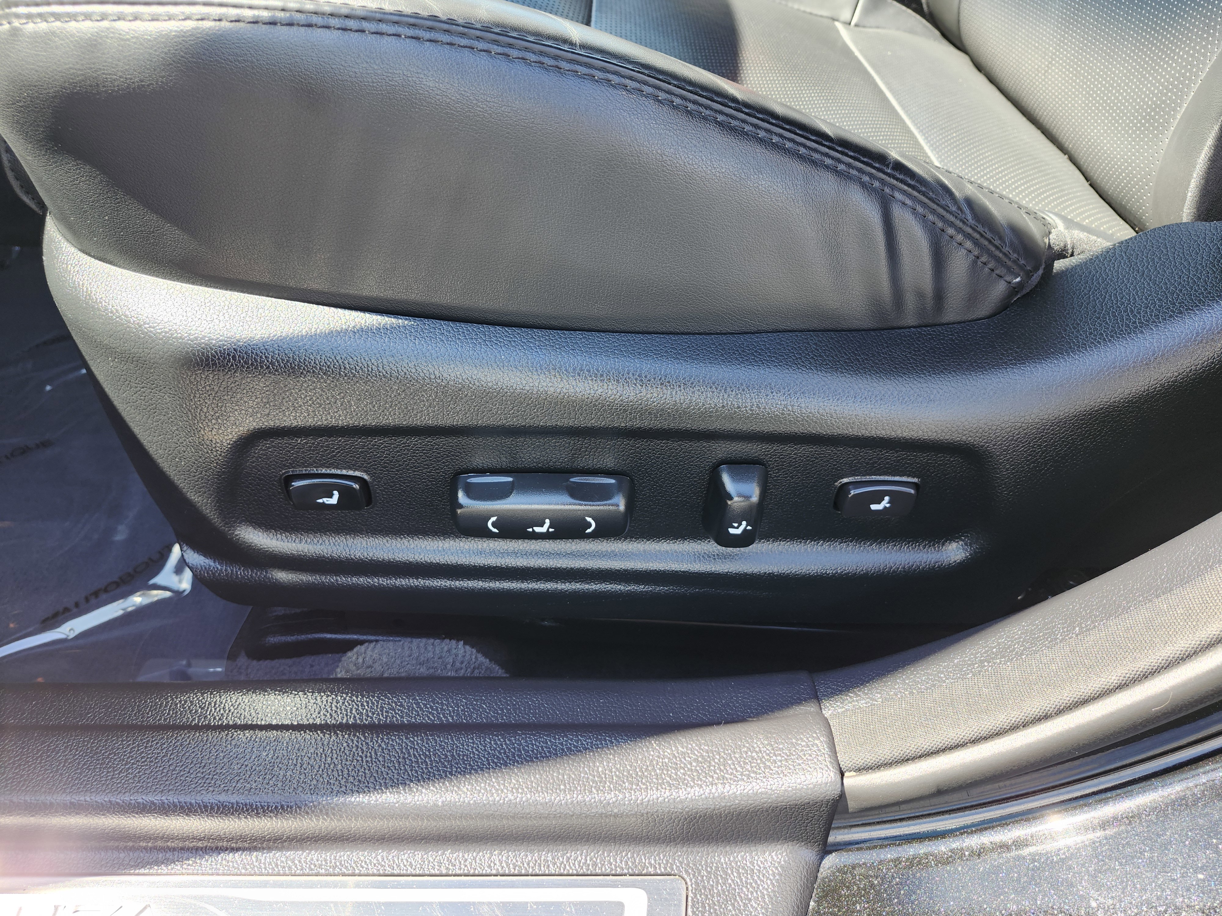 2015 Kia Cadenza Limited