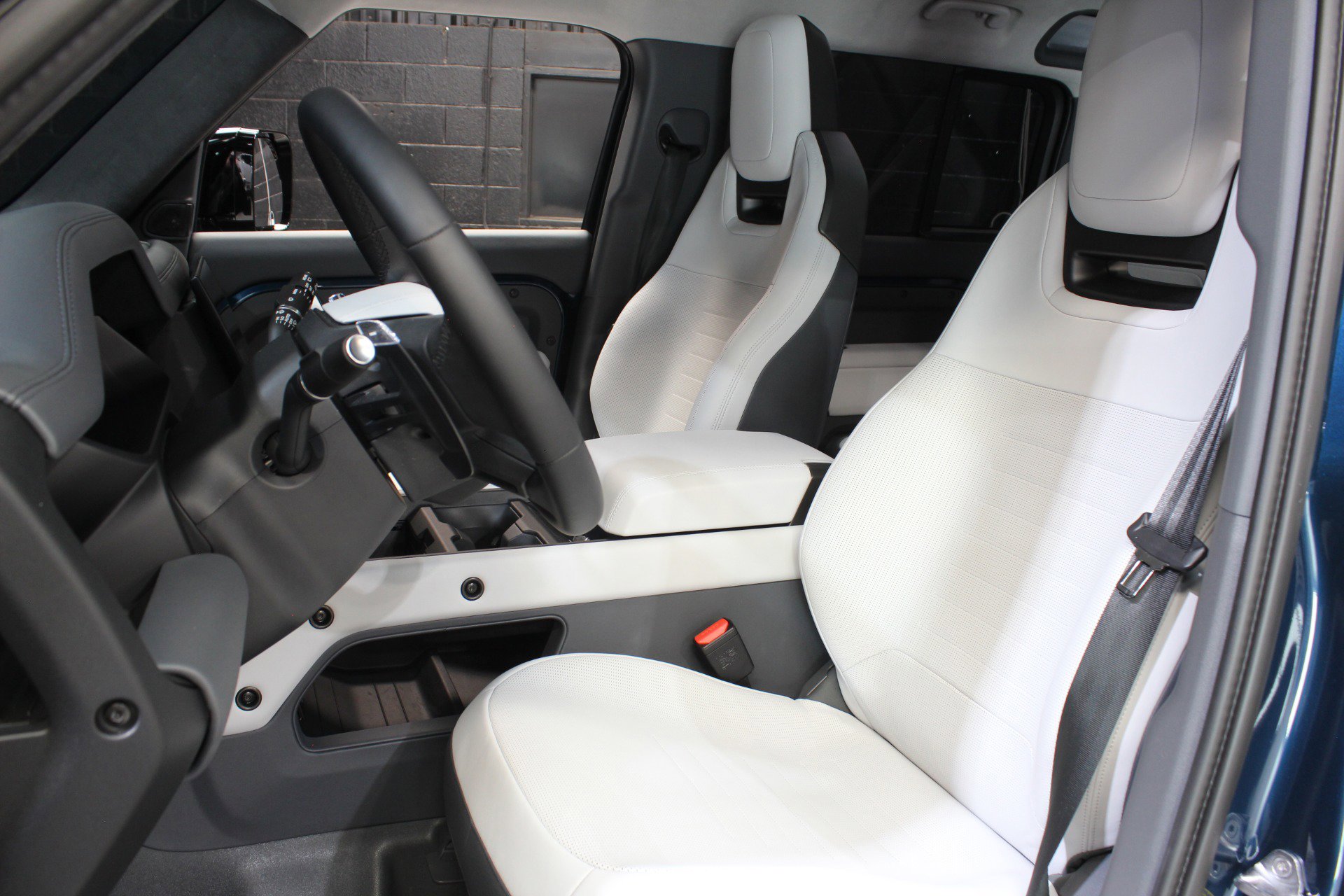 2026 Land Rover Defender 110