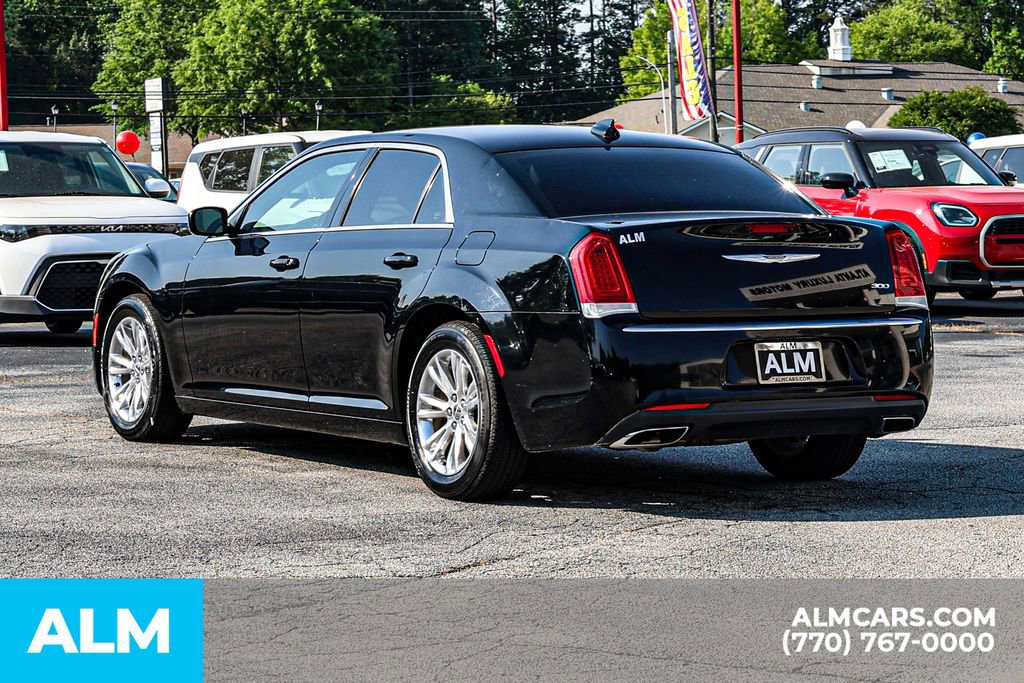 2017 Chrysler 300 Limited
