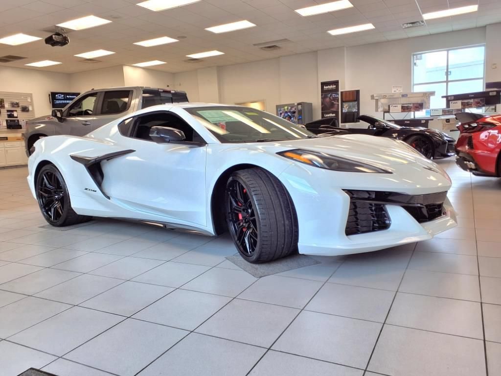 New 2025 Chevrolet Corvette Z06 w/ Battery Protection Package