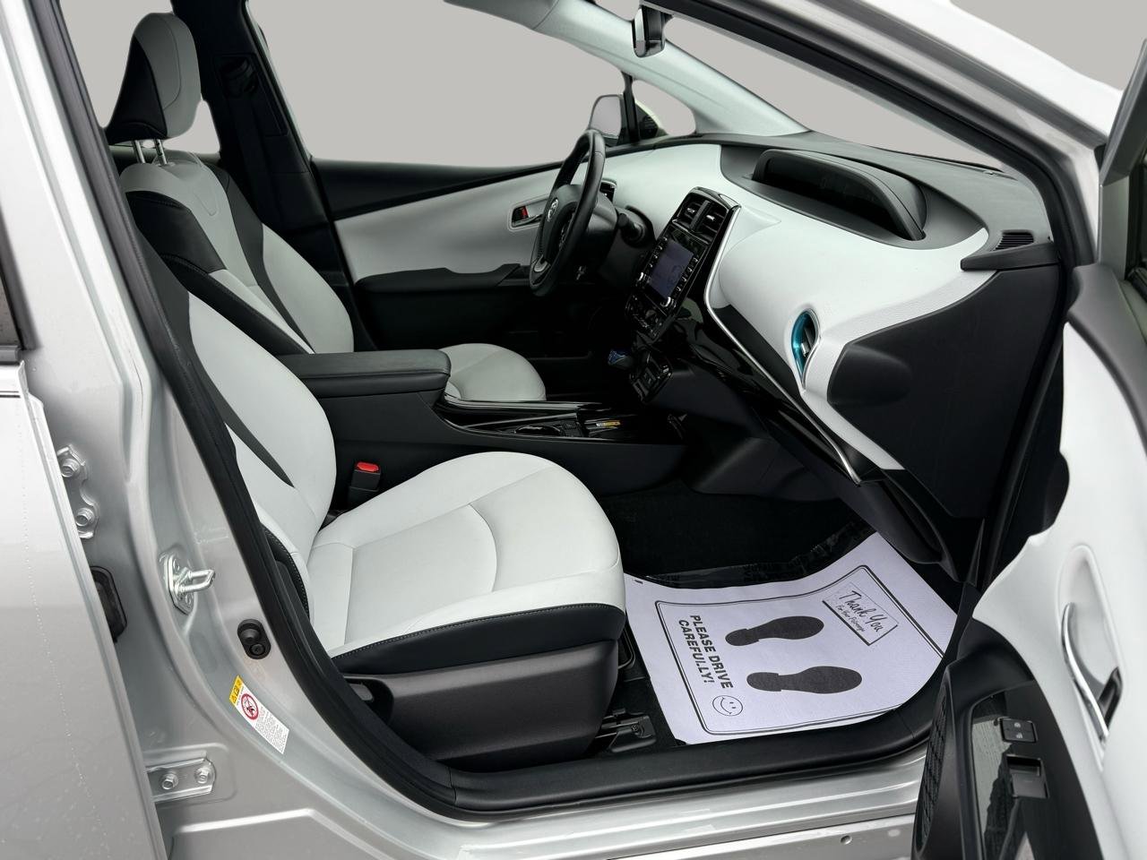 2021 Toyota Prius XLE