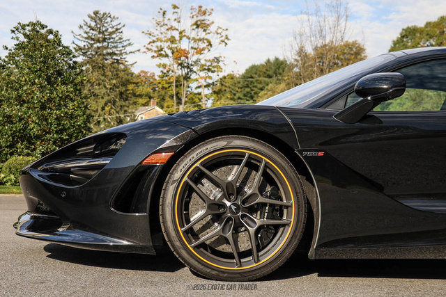 Used 2025 McLaren 750S 3