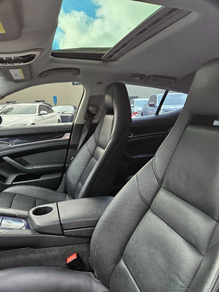 2012 Porsche Panamera 4