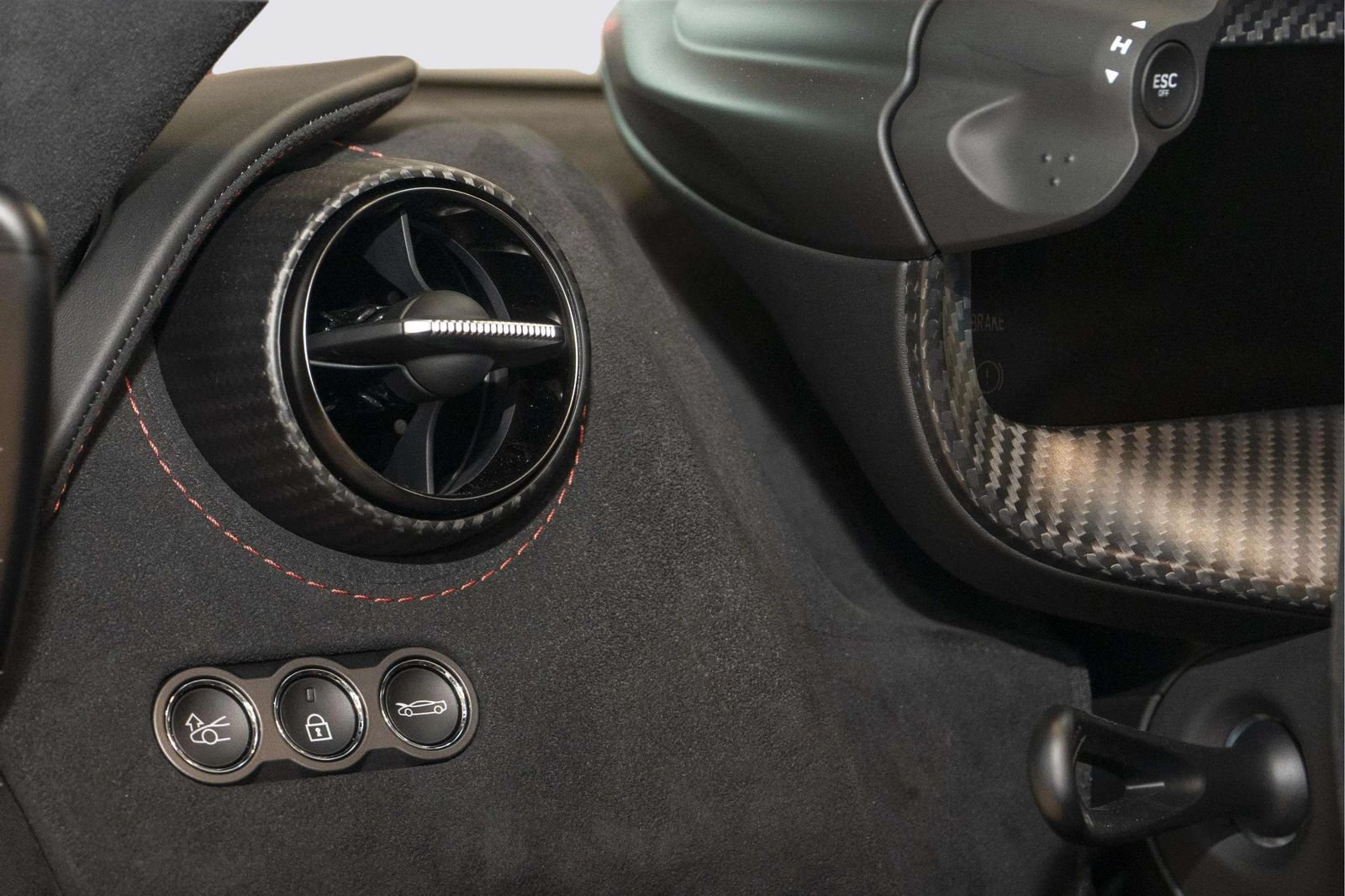 New 2027 McLaren 750S photo 29