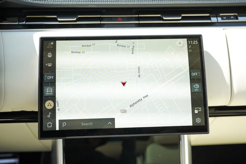 2025 Land Rover Range Rover SE