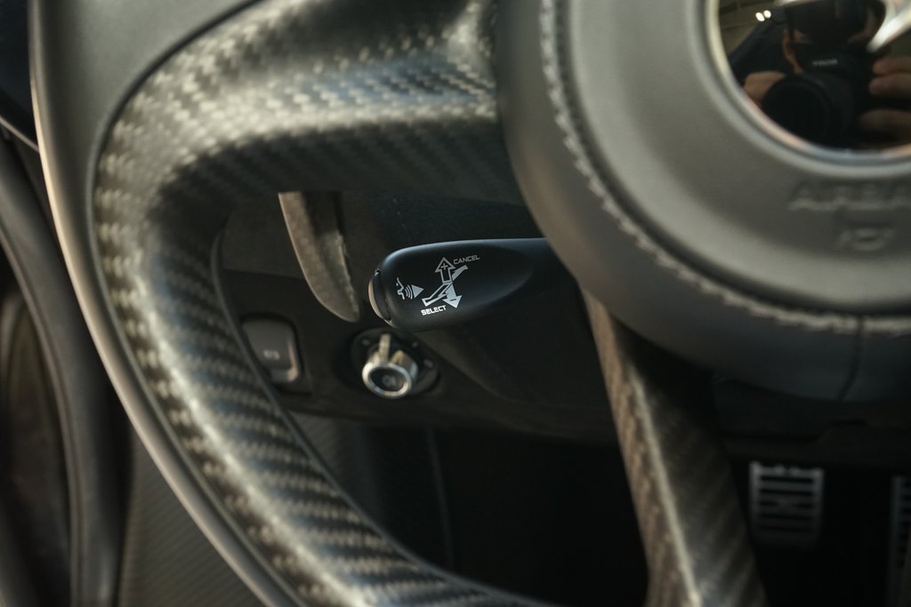 Used 2020 McLaren 720S Spider photo 32