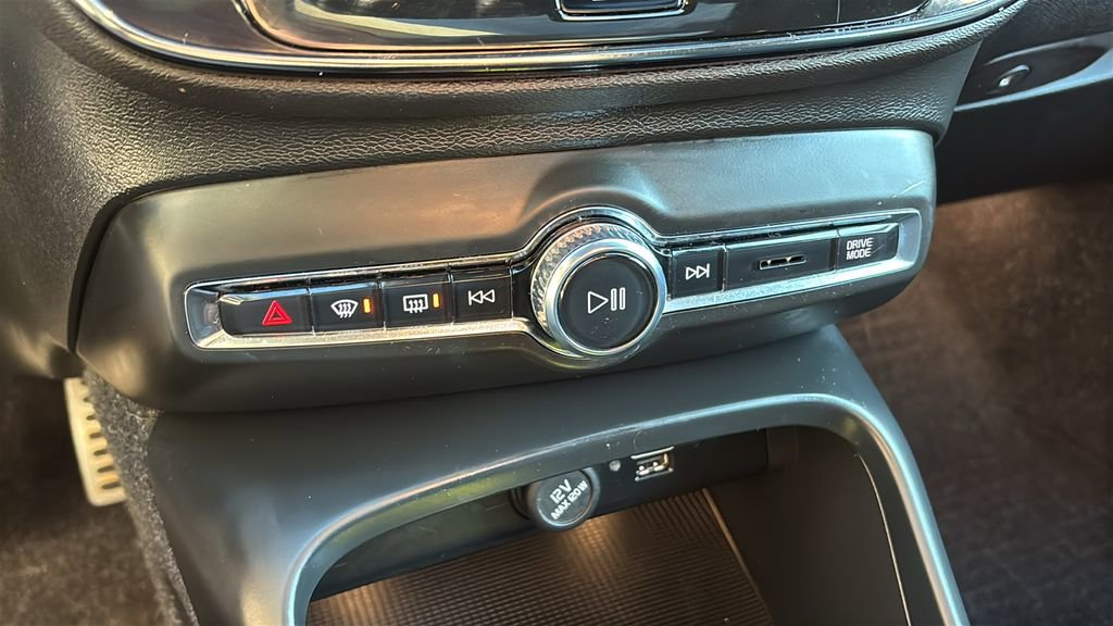 2021 Volvo Xc40 T5 R-Design