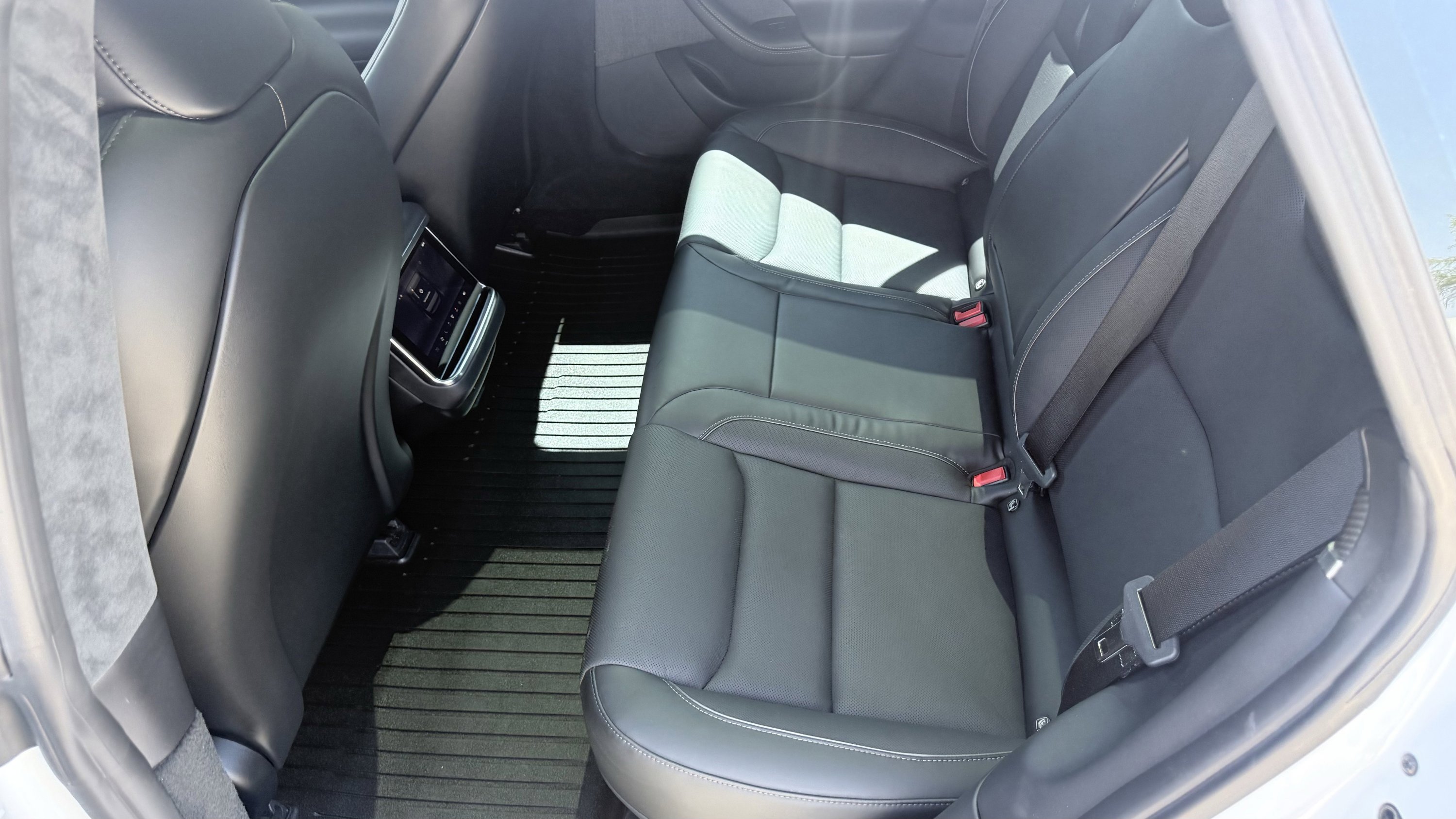 2022 Tesla Model S Plaid