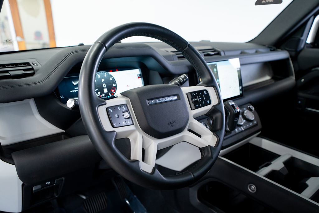 2025 Land Rover Defender 110 S