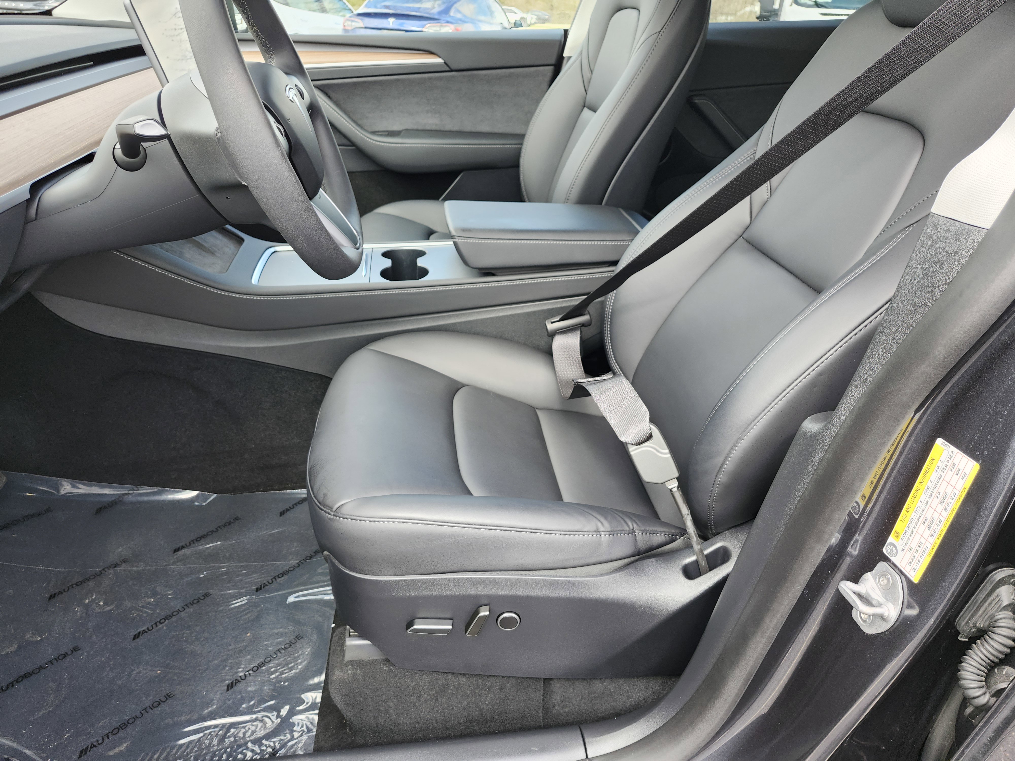 2024 Tesla Model Y Long Range