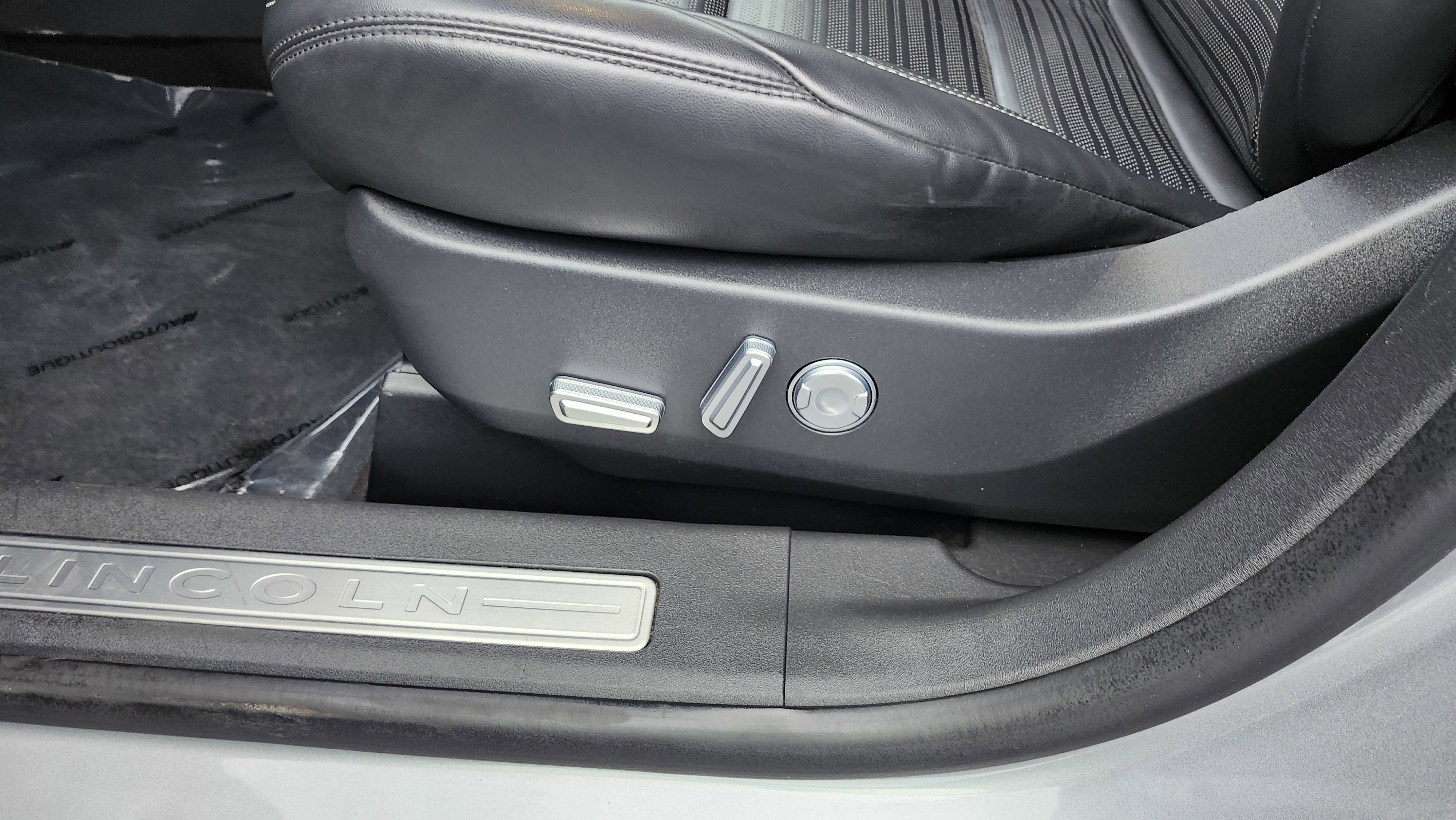 2024 Lincoln Nautilus Reserve