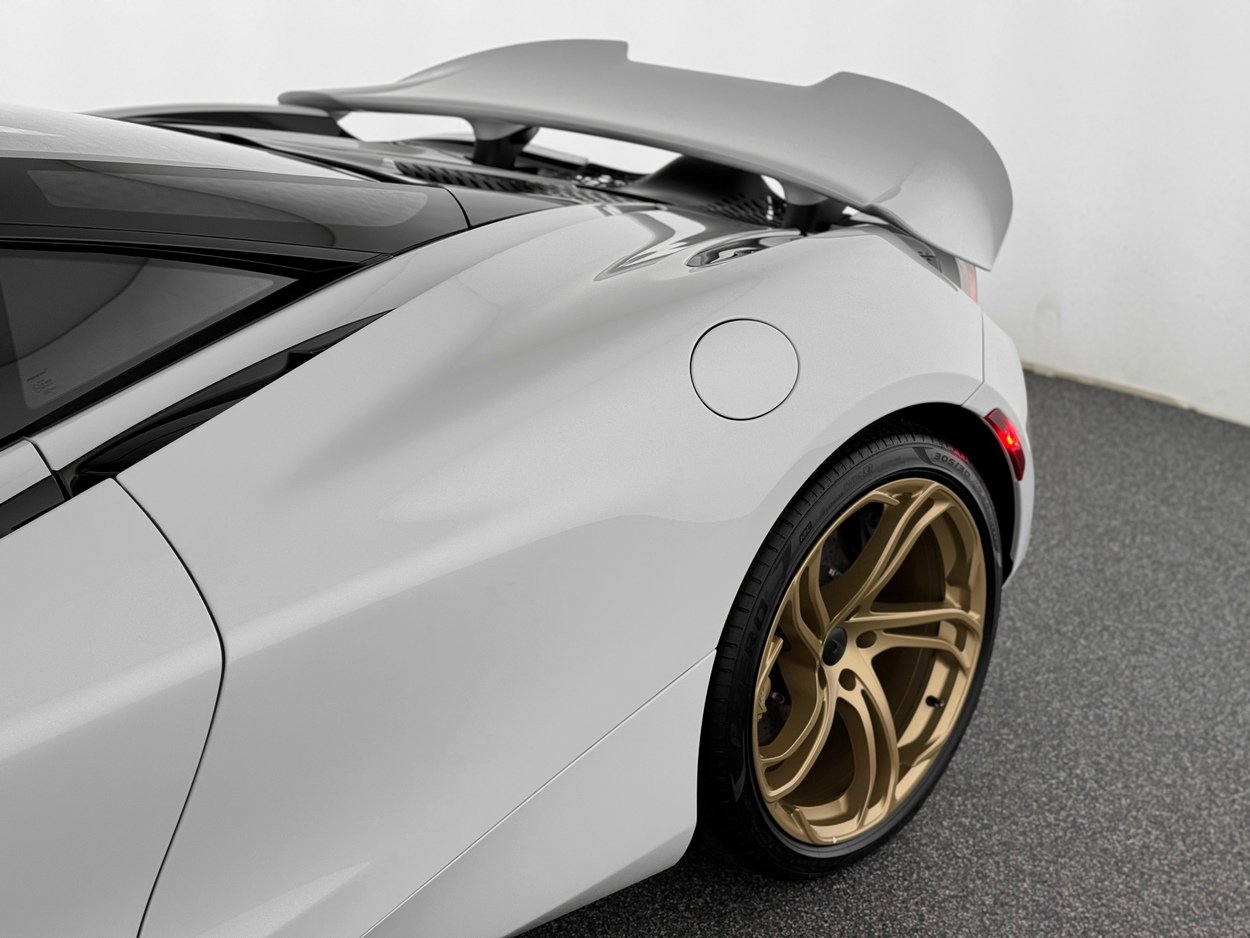 Used 2026 McLaren 750S photo 40