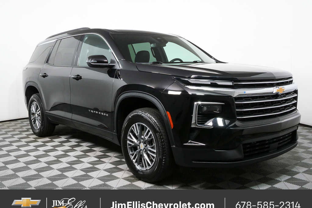 2025 Chevrolet Traverse LT