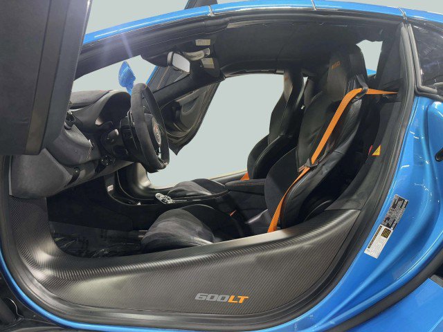 Used 2020 McLaren 600LT Spider photo 43