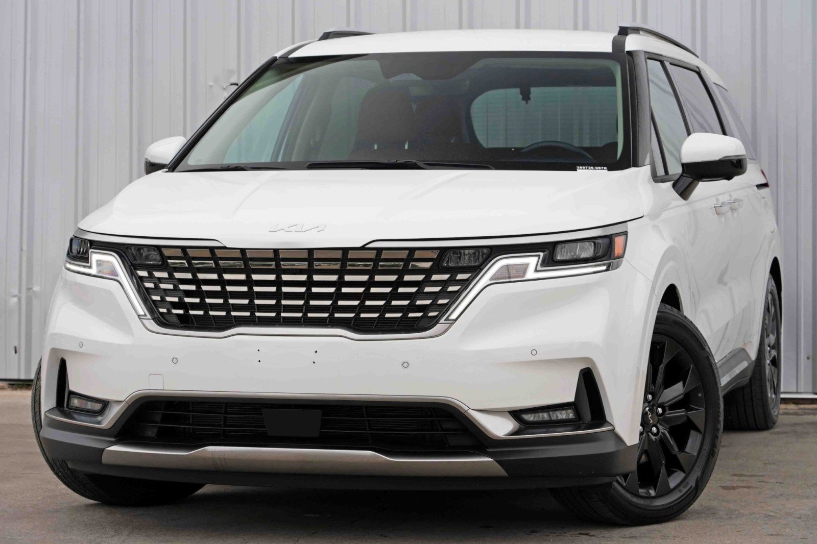 2024 Kia Carnival SX