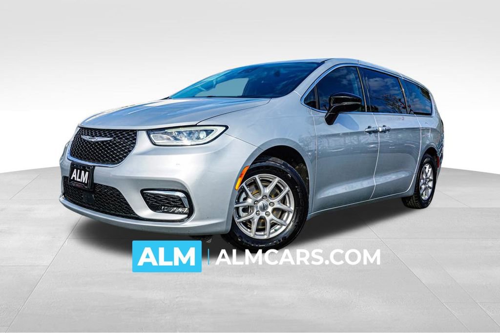 2024 Chrysler Pacifica Touring-L