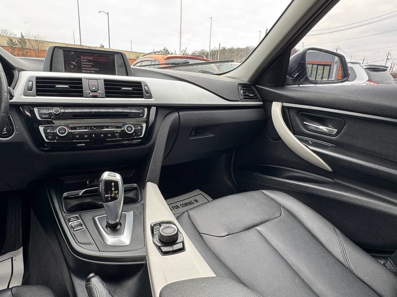 2016 BMW 320i xDrive Sedan