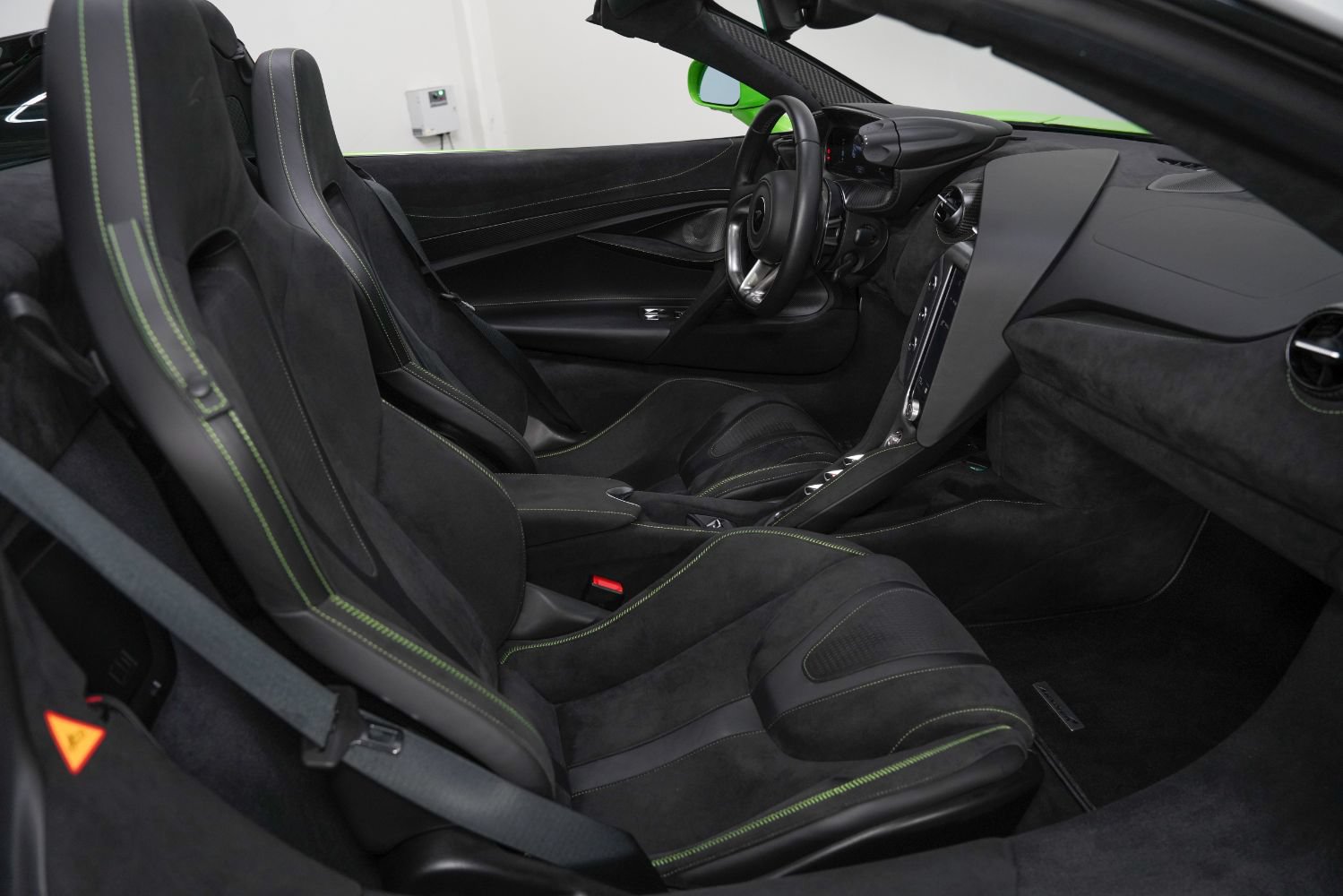 Used 2024 McLaren 750S Spider 2