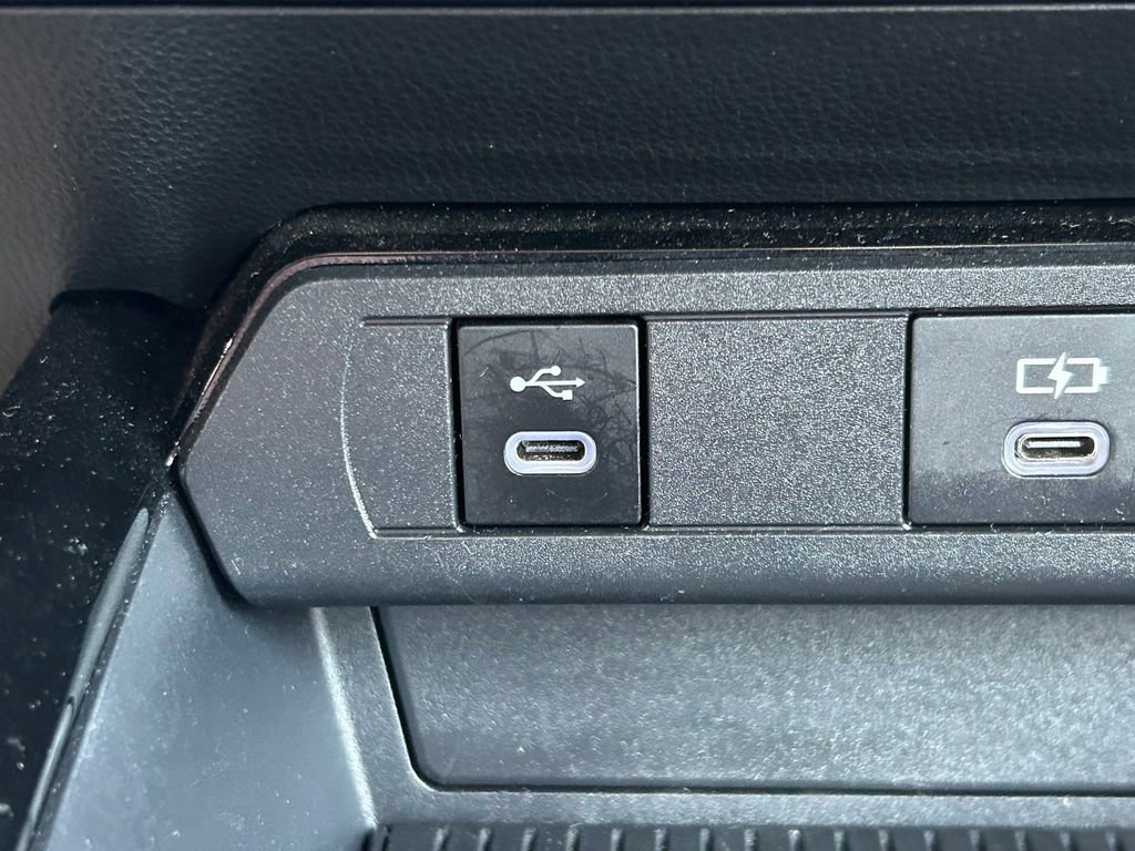 2025 Toyota Prius XLE