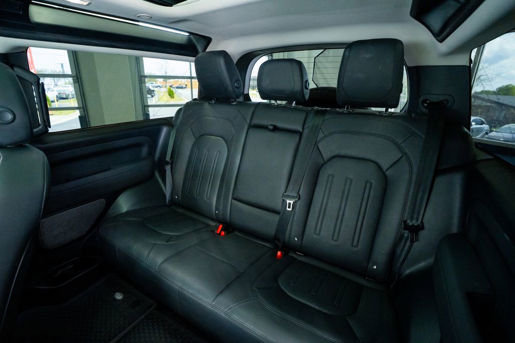 2022 Land Rover Defender 90 S