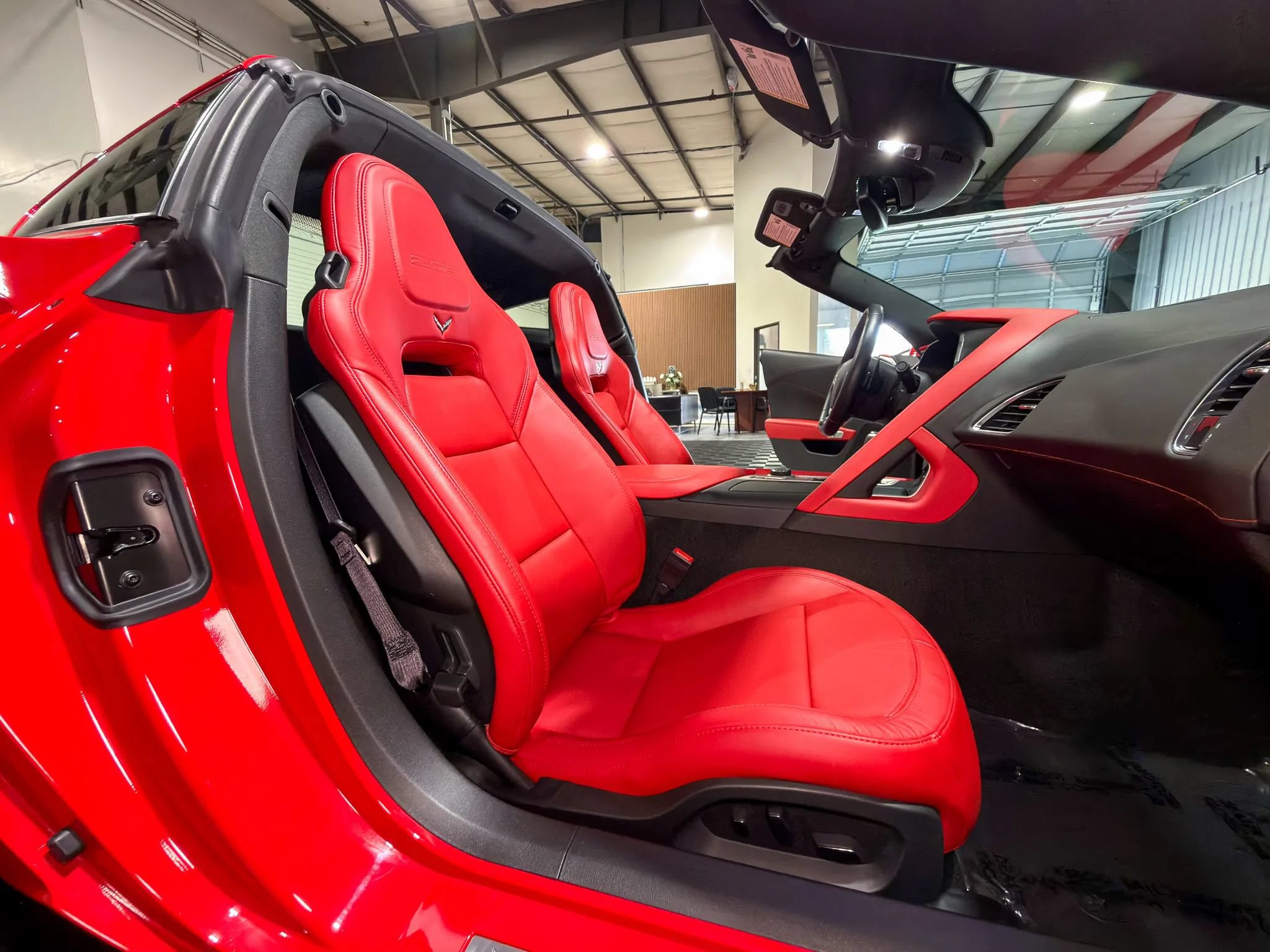 2016 Chevrolet Corvette 2LZ - Photo 16
