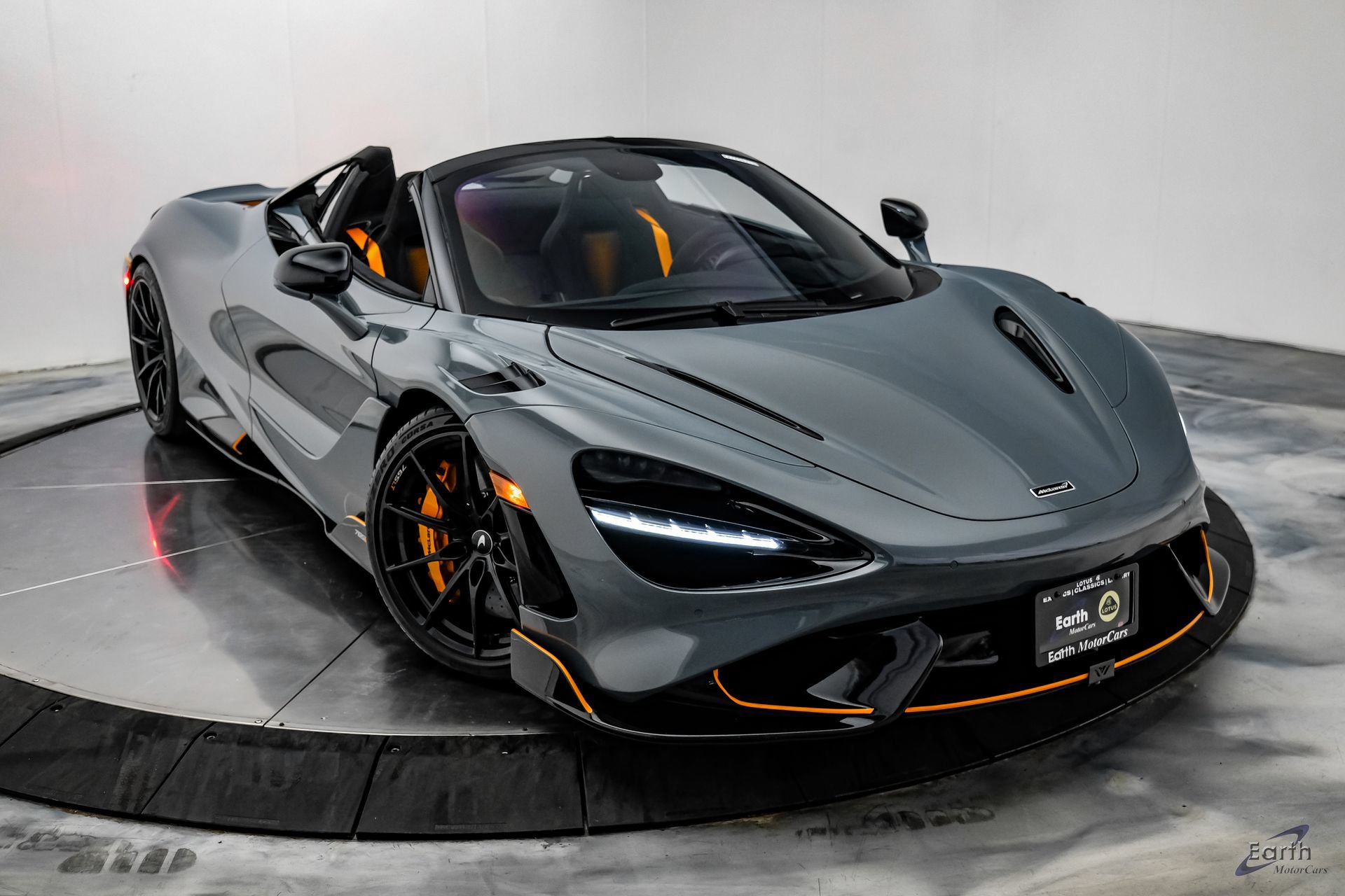Used 2022 McLaren 765LT photo 34