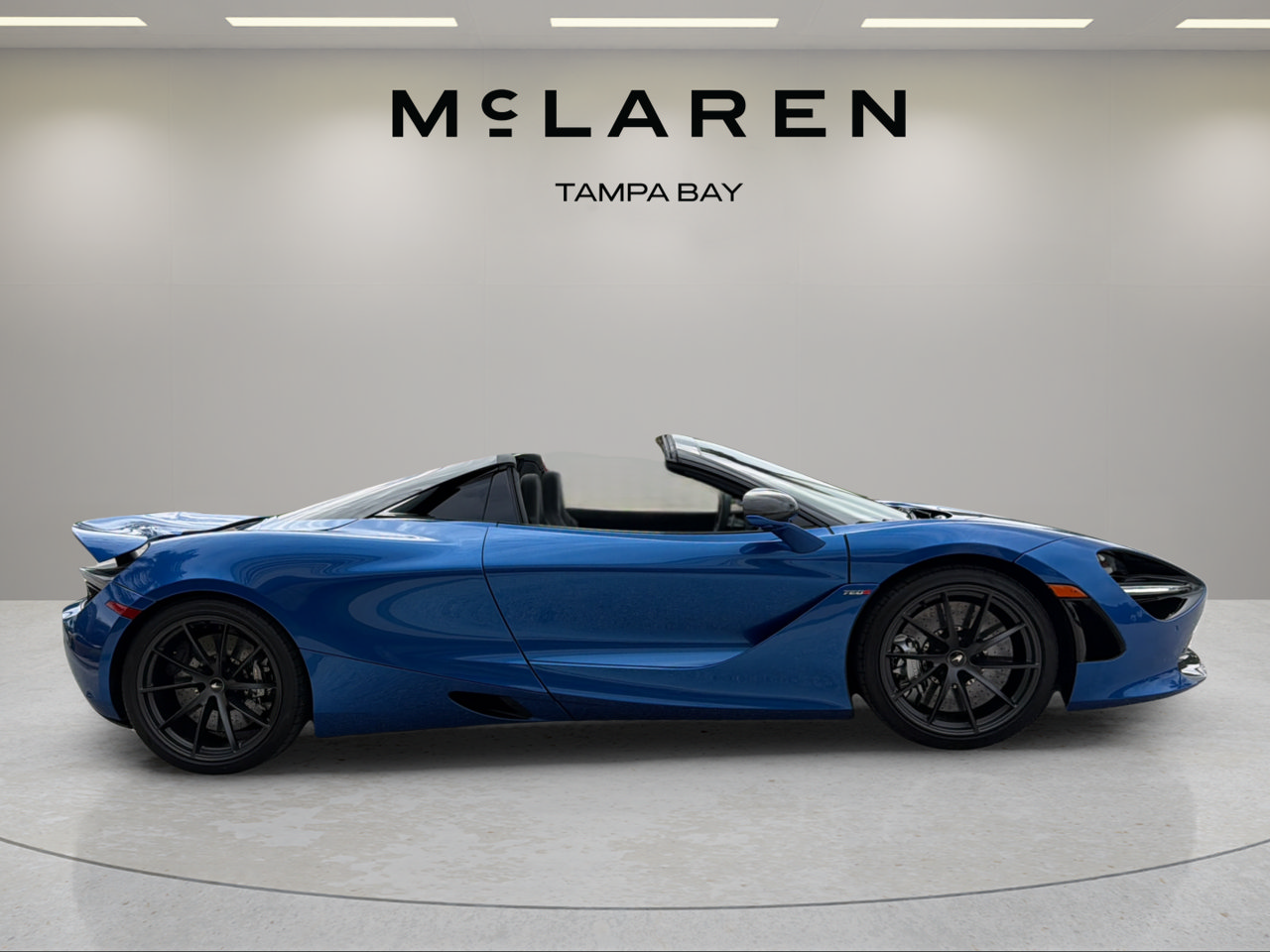 Used 2022 McLaren 720S Spider photo 6