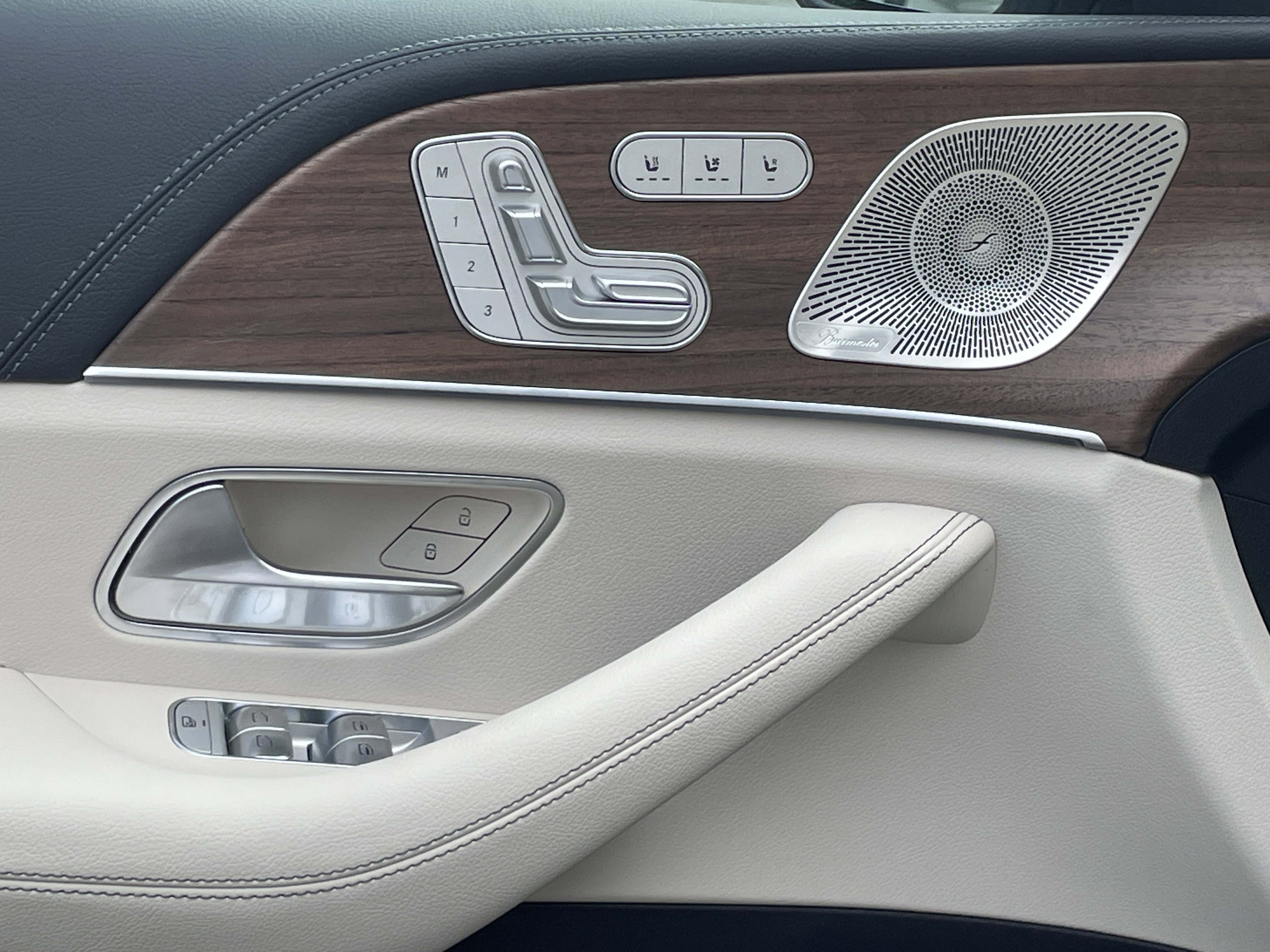 2026 Mercedes-Benz GLS 580 4MATIC