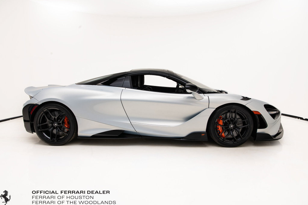 Used 2022 McLaren 765LT photo 29