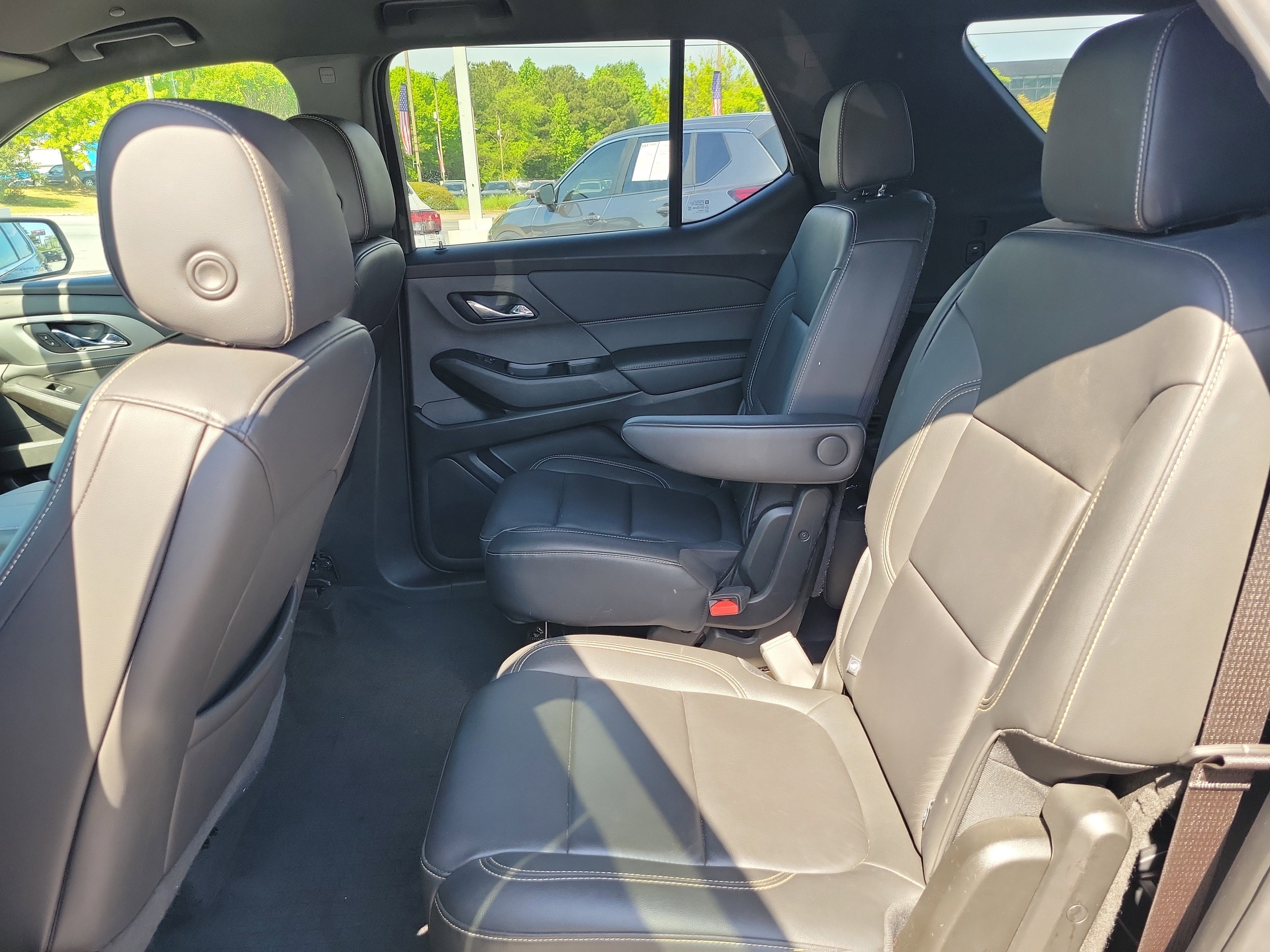 2023 Chevrolet Traverse LT