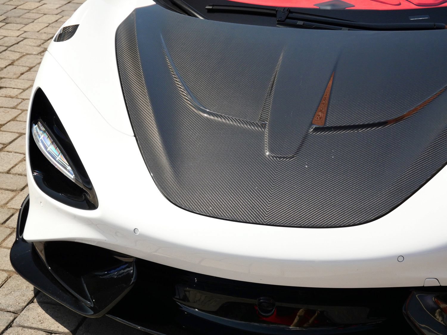 Used 2022 McLaren 765LT photo 6