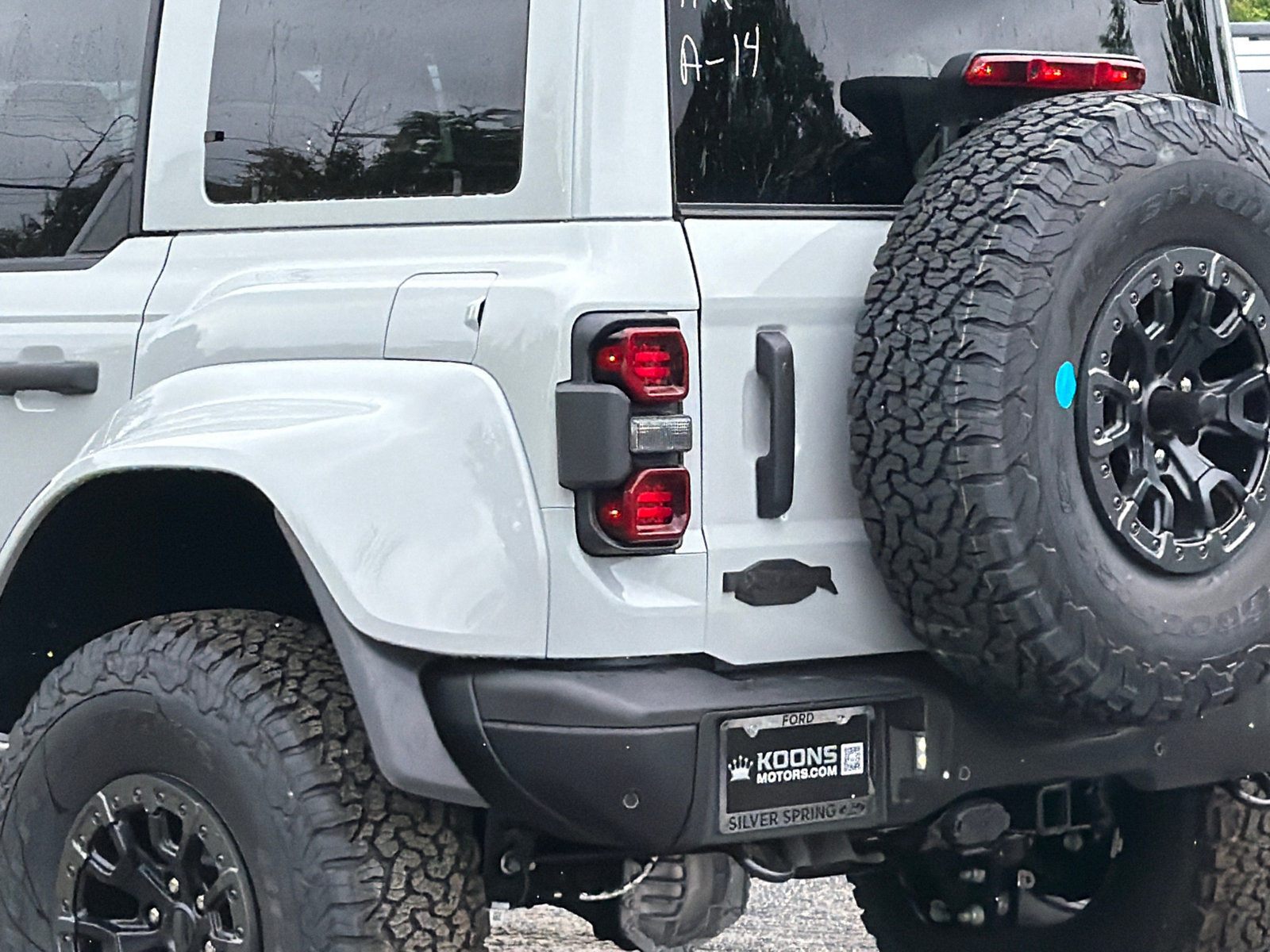 Photo 8