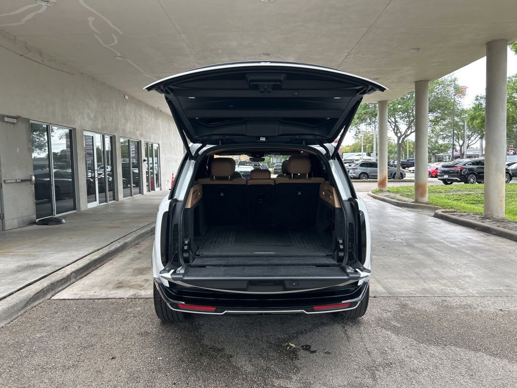 2023 Land Rover Range Rover SE